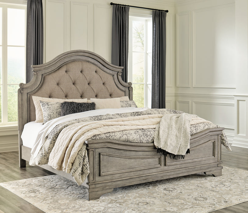 Lodenbay California King Panel Bed with Mirrored Dresser and 2 Nightstands