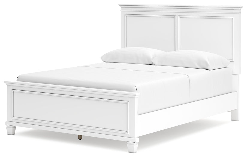 Fortman Queen Panel Bed with Mirrored Dresser and Nightstand