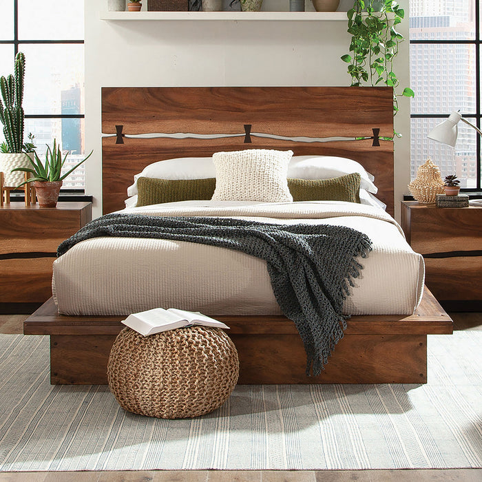 Winslow Wood Queen Panel Bed Smokey Walnut and Coffee Bean